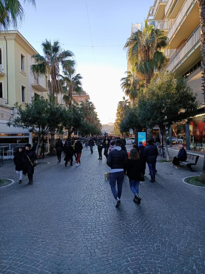 Residenza Topazio San Benedetto del Tronto Exterior photo